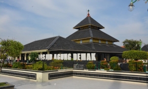 Masjid-Agung-Demak