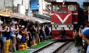 Wisata Hanoi