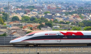 Kereta Whoosh